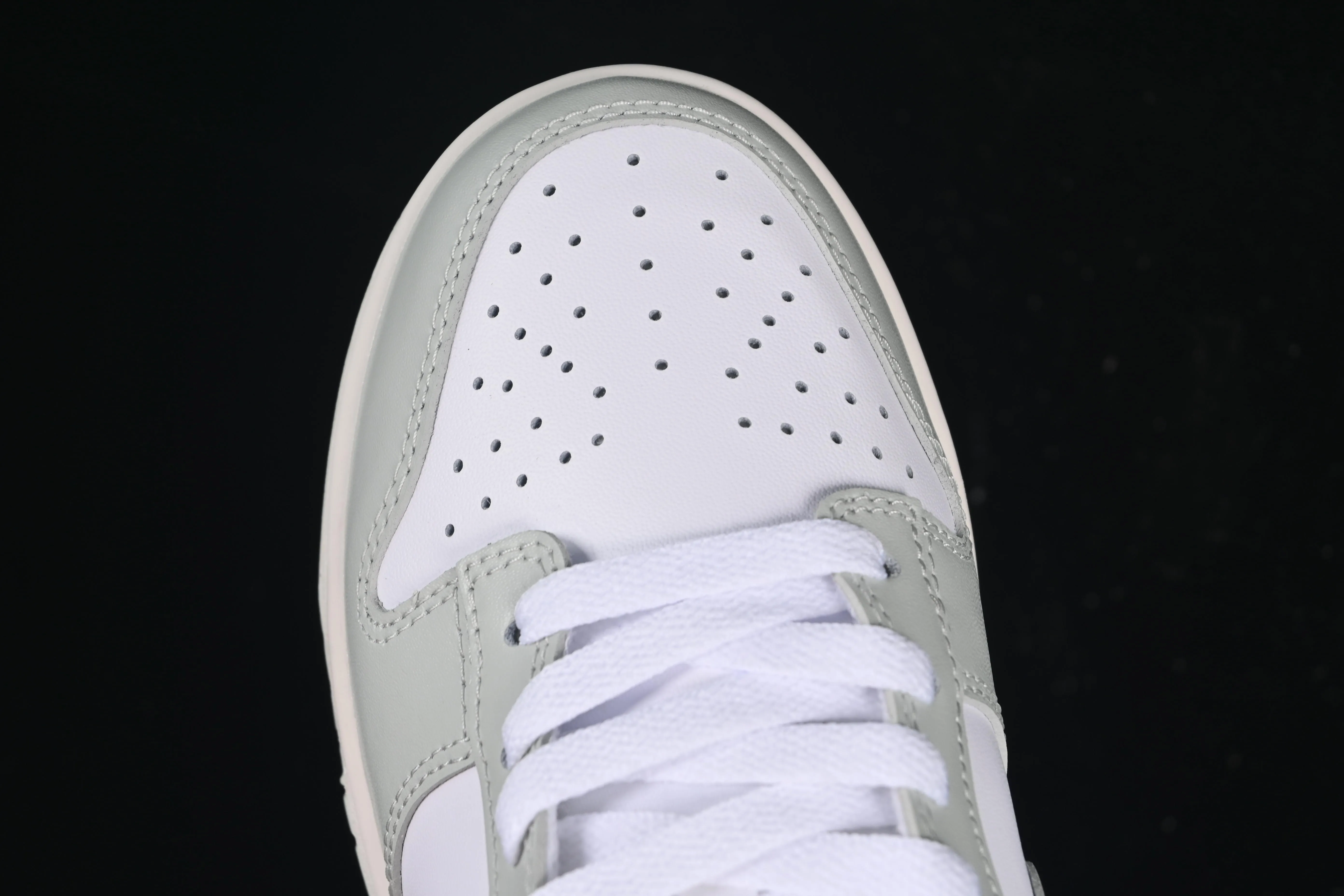 All categories Nk SB Dunk series Nk SB Dunk Low low-top sneakers Nike SB Dunk Low white gray low-top casual sneakers FB9109-124